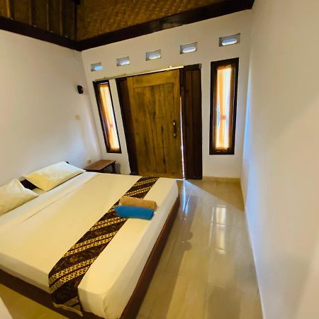 Diki Bungalow Kuta  Zewnętrze zdjęcie